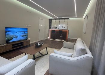 شقة بصالة وغرفة نوم