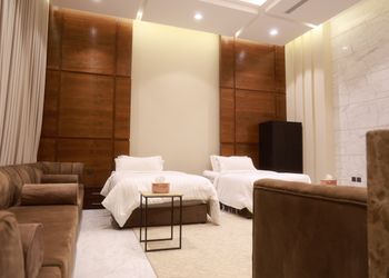 استديو بسريرين مفردة و أثاث مريح