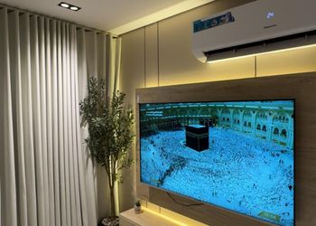 استديو بسرير ماستر وجلسة جانبية