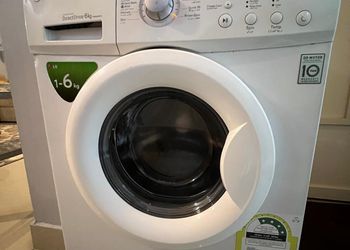 شقة بغرفة نوم وصالة جلوس 