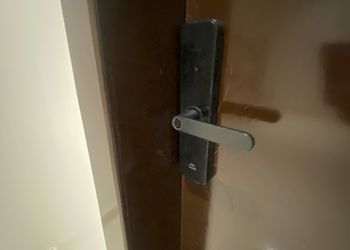 استديو انيق بدخول ذاتي 
