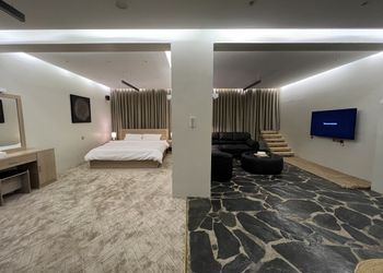 استديو مميز ببلكونة ودخول ذاتي 