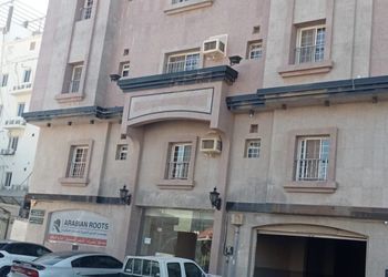 شقة بغرفة وصالة دخول ذاتي 