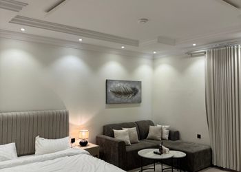 استديو بدخول ذاتي وسرير مريح 