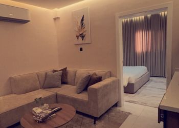 شقة بدخول ذاتي وتصميم هادئ 