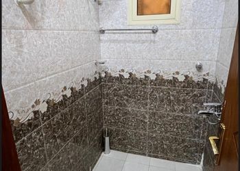 شقة بثلاث غرف نوم وصالة
