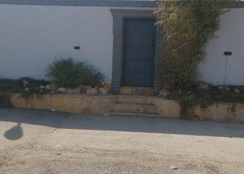استراحة بجلسة خارجية و مسبح