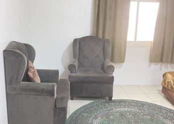 شقة بغرفتين نوم وصالة جلوس