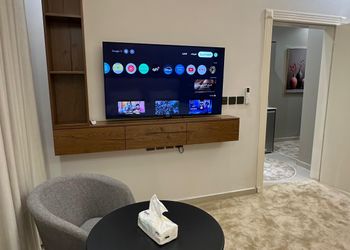 استديو هادئ بسرير ماستر