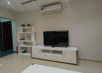 شقة بغرفة معيشة وغرفتين نوم 