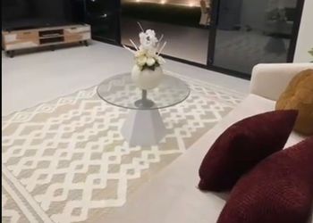 شقة بغرفة معيشة وغرفة نوم 