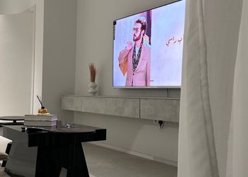 استديو بسرير ماستر وجلسة جانبية