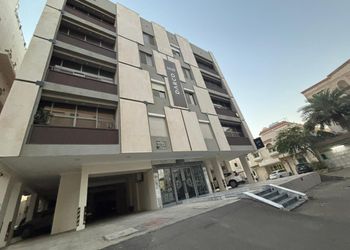 استديو بسرير فردي وجلسة 