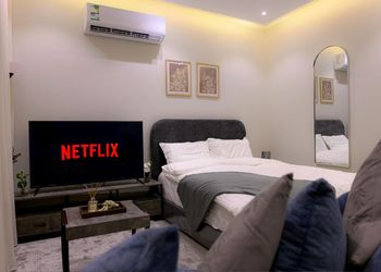 استديو بدخول ذاتي