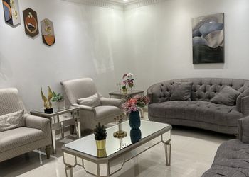 شقة بغرفة جلوس وغرفتين نوم 
