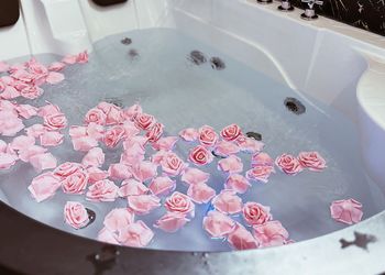 استديو بسرير ماستر وأثاث مريح 