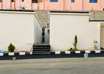 استديو بسرير ماستر وجلسة جانبية