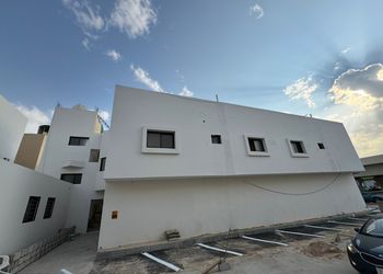 استديو بسرير ماستر وجلسة جانبية