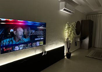 استديو بسرير ماستر وجلسة جانبية 