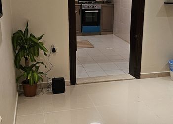 شقة بصالة و غرفة نوم 