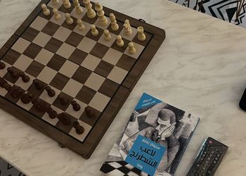 استديو بسرير ماستر وجلسة جانبية