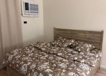 استديو هادئ بسرير ماستر