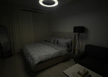 استديو هادئ بدخول ذاتي 
