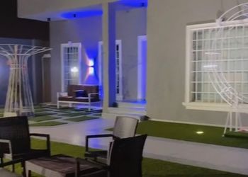 شاليه بمسبح وألعاب مائية