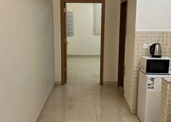 شقة بغرفة نوم و صالة جلوس
