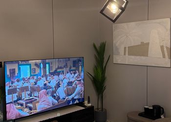 شقة بغرفتين نوم وصالة