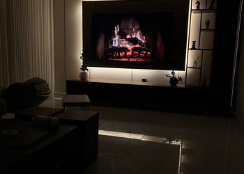 شقة غرفة نوم وصالة بجاكوزي و بلكونة 
