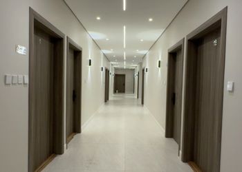 استديو بسرير ماستر وأثاث مريح 