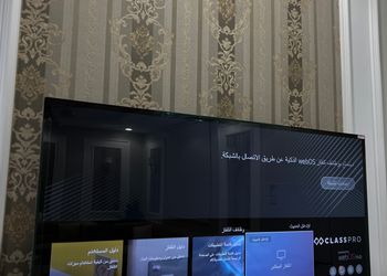 شقة بصالة وغرفة نوم مريحة 