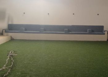 شاليه بألعاب مائية وجلسة خارجية