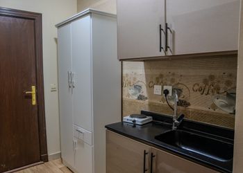 استديو هادئ بسرير ماستر 