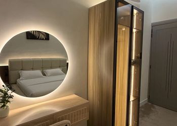 شقة بغرفة معيشة وغرفة نوم 