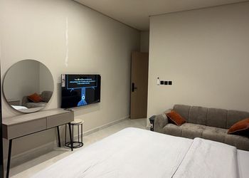 استديو هادئ بسرير ماستر 