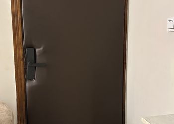 شقة بغرفة معيشة وغرفة نوم 