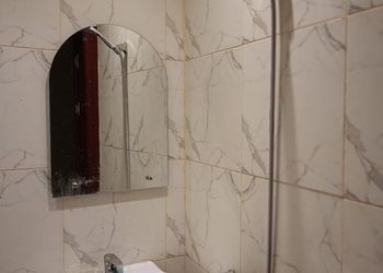 استديو بسرير ماستر وجلسة جانبية