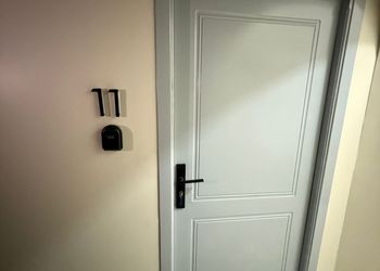 شقة بصالة وغرفة نوم