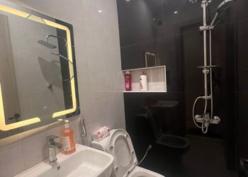استديو هادئ بسرير ماستر