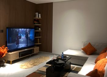 استديو هادئ بسرير ماستر 