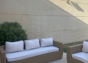 شاليه بمسطح اخضر