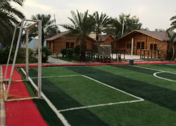 مزرعة بمناظر خلابة ومجالس 