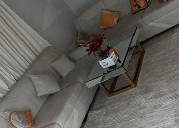 شقة بغرفة معيشة وغرفتين نوم 