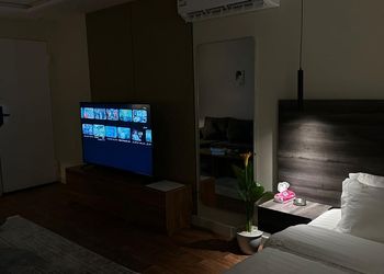 استديو هادئ بسرير ماستر