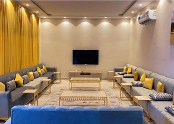 استراحة بمسبح بألعاب مائيه 