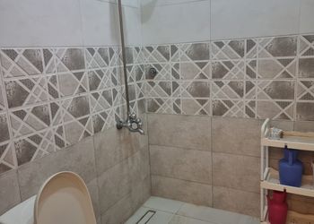 شقة بغرفة معيشة وغرفة نوم 
