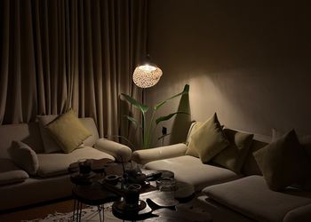 Apartment with children&amp;#039;s games