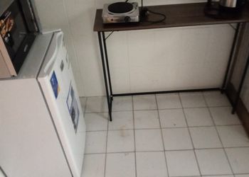 استديو بسرير ماستر وجلسة جانبية 